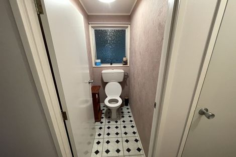 Photo of property in 1 Grant Place, Awapuni, Palmerston North, 4412