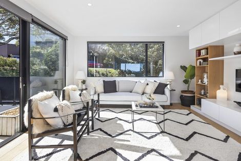 Photo of property in 1 Mary Dobson Way, Island Bay, Wellington, 6023