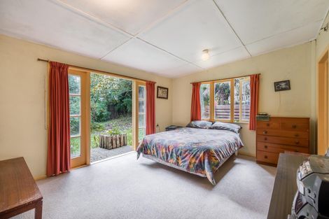 Photo of property in 60 Sylvan Crescent, Te Atatu South, Auckland, 0610