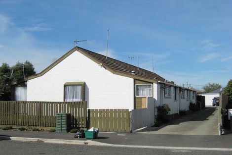 Photo of property in 2/84 Barbour Street, Waltham, Christchurch, 8011