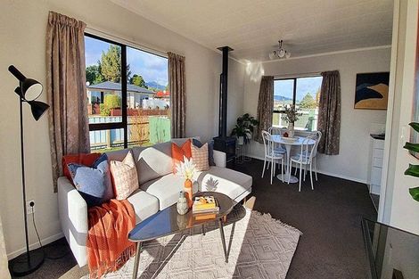 Photo of property in 10 Skye Street, Levin, 5510