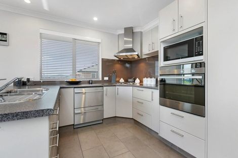 Photo of property in 12/17 Simmonds Grove, Greerton, Tauranga, 3112