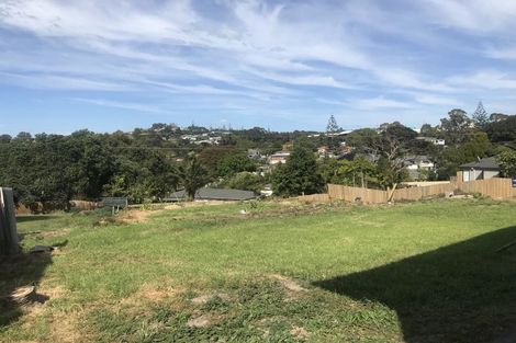 Photo of property in 71 Chivalry Road, Glenfield, Auckland, 0629