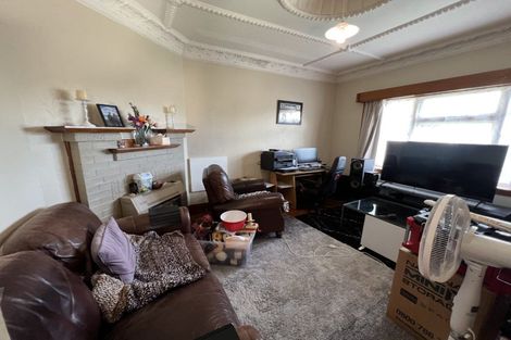 Photo of property in 43 Lyndhurst Street, Takaro, Palmerston North, 4412