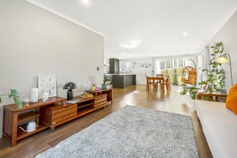 Photo of property in 59 Tamahere Drive, Glenfield, Auckland, 0629