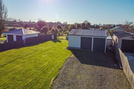 Photo of property in 22 Oxford Street, Waimate, 7924