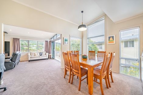 Photo of property in 40 Sunbrae Drive, Silverstream, Upper Hutt, 5019