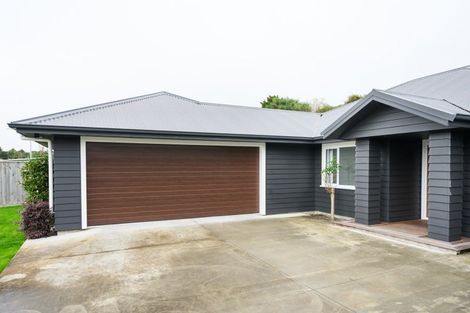 Photo of property in 29 Freedom Drive, Kelvin Grove, Palmerston North, 4414