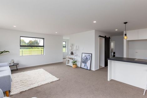 Photo of property in 400 Bower Avenue, Parklands, Christchurch, 8083