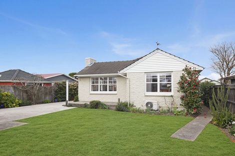 Photo of property in 2 Lothian Street, Ilam, Christchurch, 8041