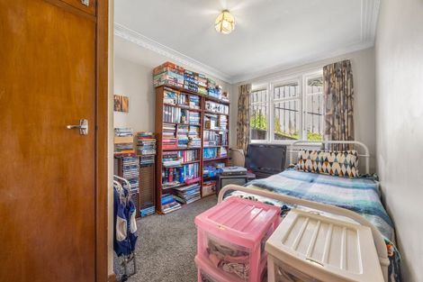 Photo of property in 469 Kaikorai Valley Road, Bradford, Dunedin, 9011