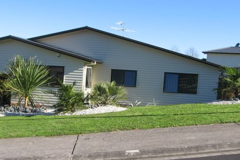 Photo of property in 78 View Ridge Drive, Ranui, Auckland, 0612