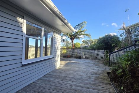 Photo of property in 94 Amapur Drive, Ngaio, Wellington, 6035