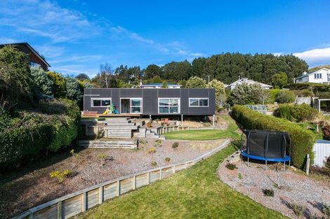 Photo of property in 35 Waikana Street, Broad Bay, Dunedin, 9014