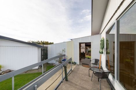 Photo of property in 69 Dundas Road, Sanson, 4817