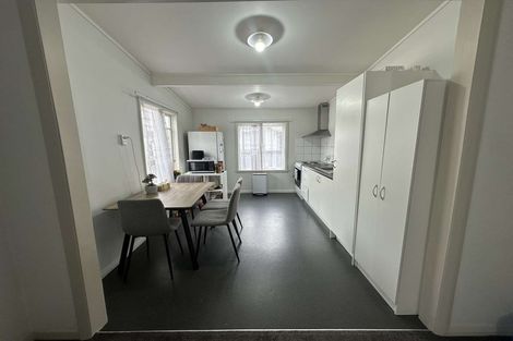 Photo of property in 124 Randwick Road, Moera, Lower Hutt, 5010