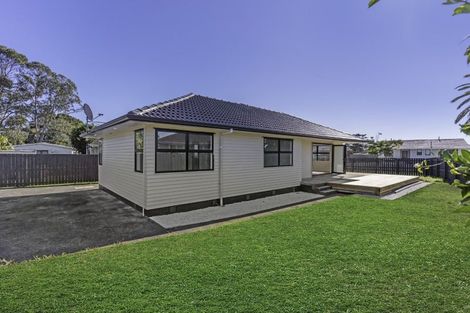 Photo of property in 24 Heyford Close, Mangere, Auckland, 2022