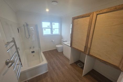 Photo of property in 148 Queen Street West, Levin, 5510