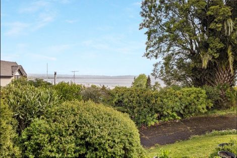 Photo of property in 7 Aries Place, Kawaha Point, Rotorua, 3010