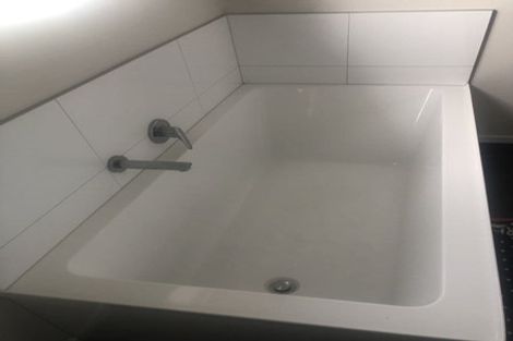 Photo of property in 102 Mangorei Road, Merrilands, New Plymouth, 4312