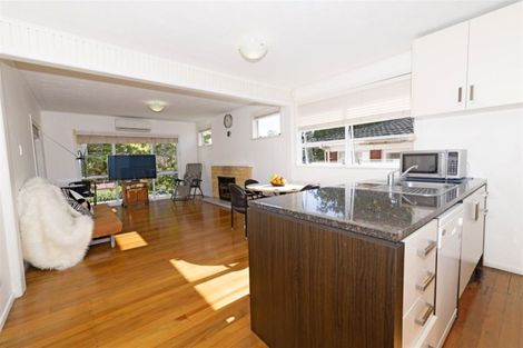Photo of property in 209b Edmonton Road, Te Atatu South, Auckland, 0610