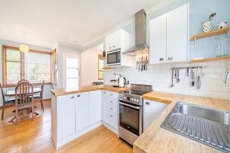 Photo of property in 28 Henry Street, Ebdentown, Upper Hutt, 5018