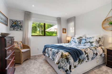 Photo of property in 130 Moana Anu Anu Avenue, Whangamata, 3620