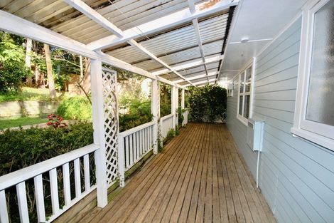 Photo of property in 64 Selwyn Crescent, Forrest Hill, Auckland, 0620