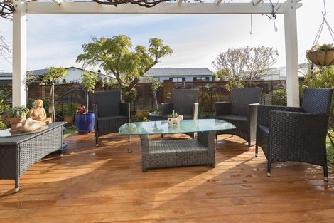 Photo of property in 7b Nukumea Common, Orewa, 0931