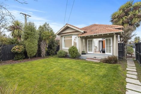 Photo of property in 16 Winton Street, St Albans, Christchurch, 8014