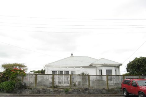 Photo of property in 37 Ropiha Street, Fitzroy, New Plymouth, 4312