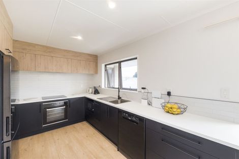Photo of property in 80 John F Kennedy Drive, Milson, Palmerston North, 4414