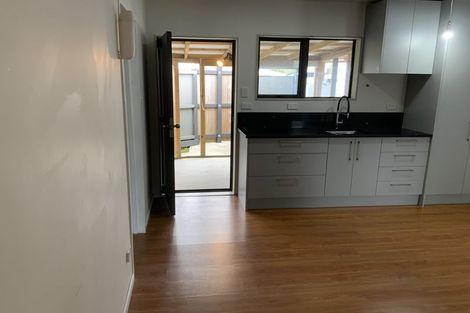 Photo of property in 26 Nile Road, Kelston, Auckland, 0602