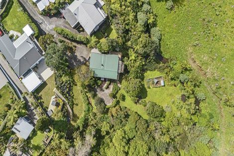 Photo of property in 15 Linda Street, Oakura, 4314