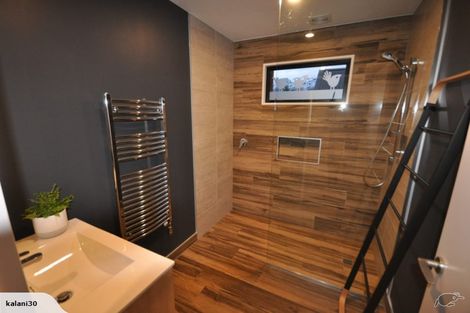 Photo of property in 36 Jacks Point Rise, Jacks Point, Queenstown, 9371