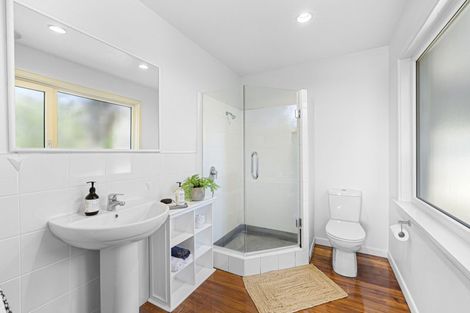 Photo of property in 425a Cashmere Road, Westmorland, Christchurch, 8025