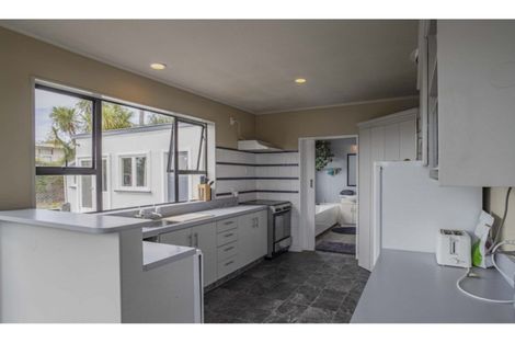 Photo of property in 31 Regent Street, West End, Timaru, 7910