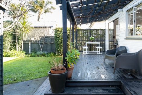 Photo of property in 4 Kinross White Street, Napier South, Napier, 4110