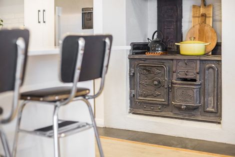 Photo of property in 15 Howard Road, Point Howard, Lower Hutt, 5013