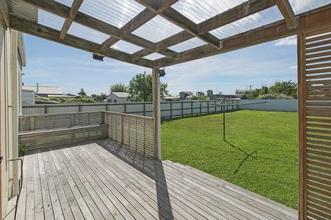 Photo of property in 11 Linklater Avenue, Foxton Beach, Foxton, 4815