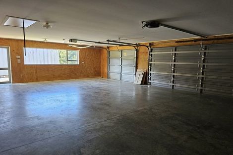 Photo of property in 50 Bing Lucas Drive, Tawa, Wellington, 5028