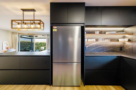 Photo of property in 18 Gibbston Close, Huntington, Hamilton, 3210