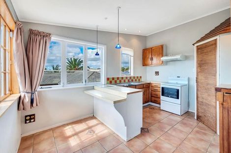 Photo of property in 1/4 Wood Street, Papakura, 2110