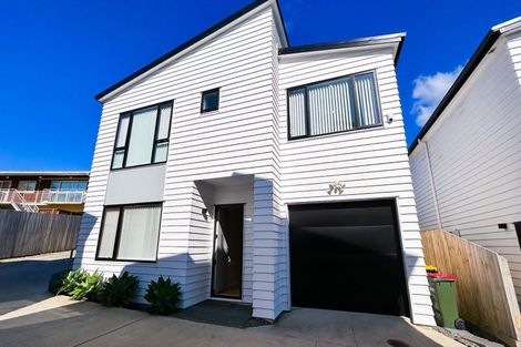 Photo of property in 24e Poinsettia Place, Henderson, Auckland, 0610