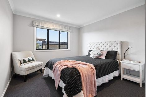 Photo of property in 25 Trump Place, Kelvin Grove, Palmerston North, 4414