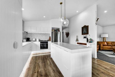 Photo of property in 74a Pembroke Road, Stratford, 4332