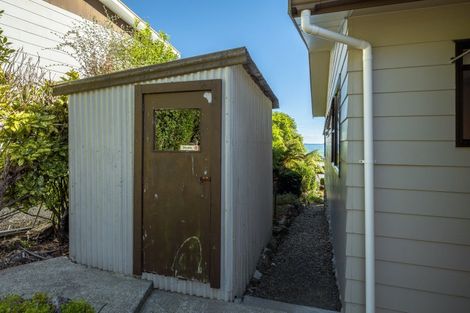 Photo of property in 12 Field Terrace, Okiwi Bay, French Pass, 7193