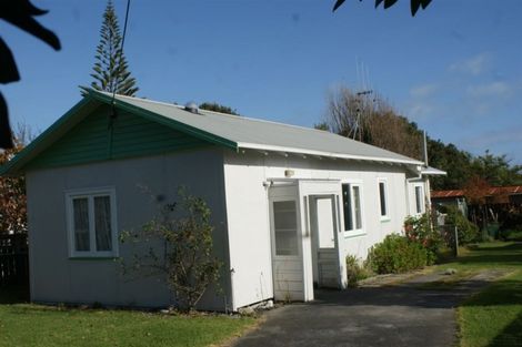 Photo of property in 41 Ngaio Street, Otaki Beach, Otaki, 5512