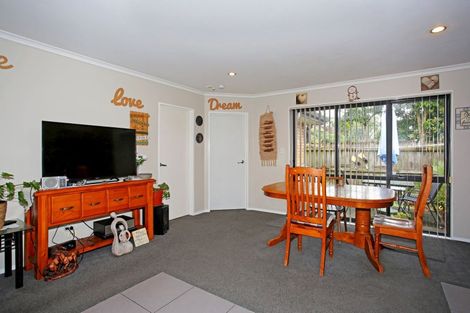 Photo of property in 15 Matai Street, Waiuku, 2123