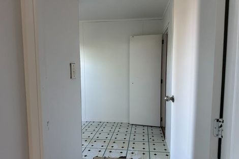 Photo of property in 266 Triangle Road, Massey, Auckland, 0614